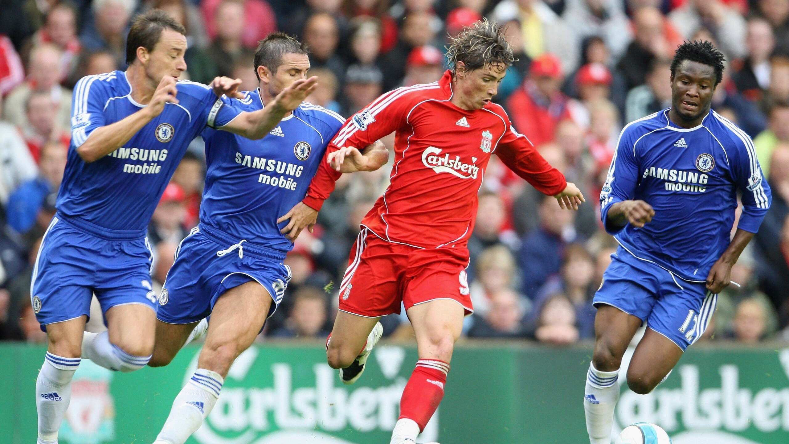 英超双雄对决:曼联VS切尔西,赛季关键战役,曼联和切尔西的最新比赛预测